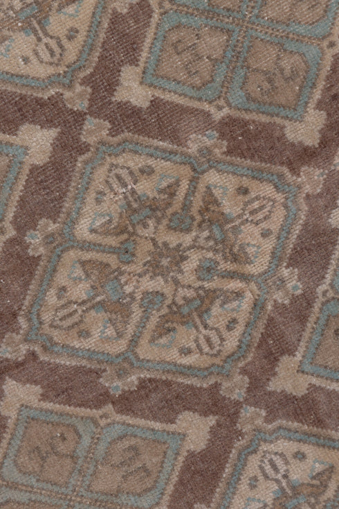 Vintage Sivas Area Rug (5' x 8')